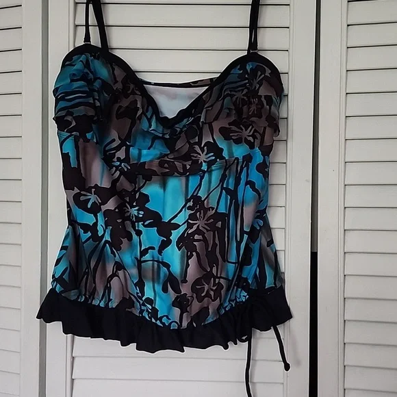 Bathing suit top - Picture 1 of 3